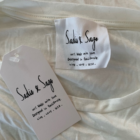 Graffic Tee - Picture 4 of 4